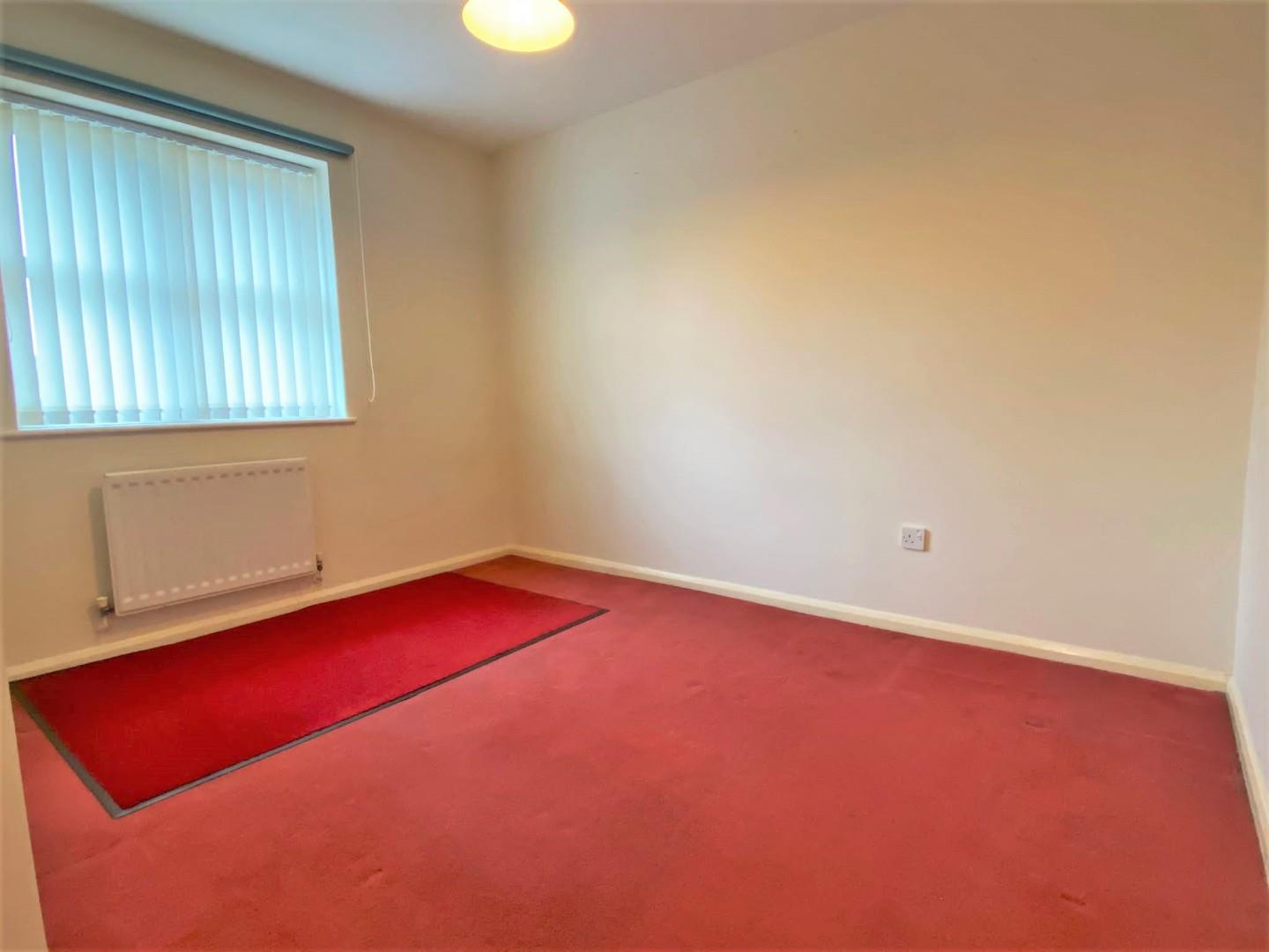 Longfield Avenue, Mill Hill